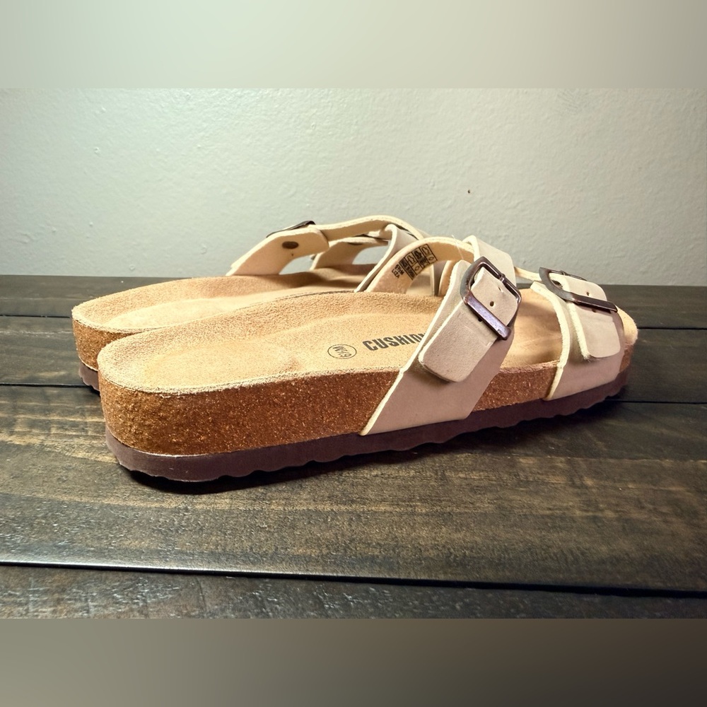 Cushionaire Women's Lane Cork
Footbed Two Strap Tan Size 6 1/2 - Picture 4 of 6
